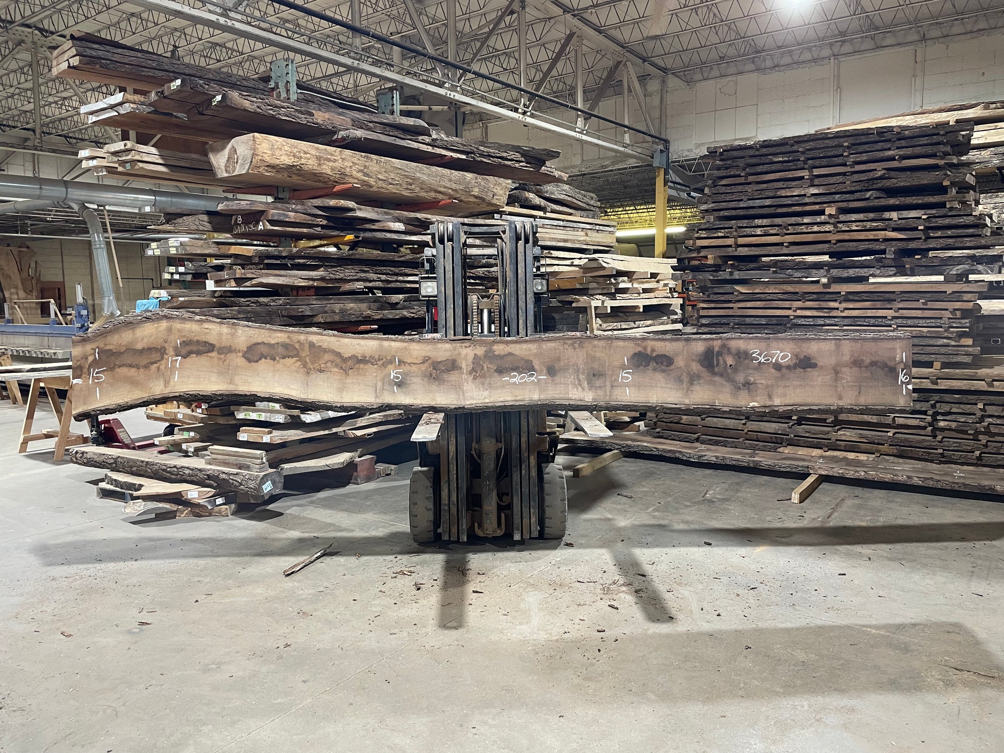 BLACK WALNUT (3670) 202” L x 15-17” W x 3” T