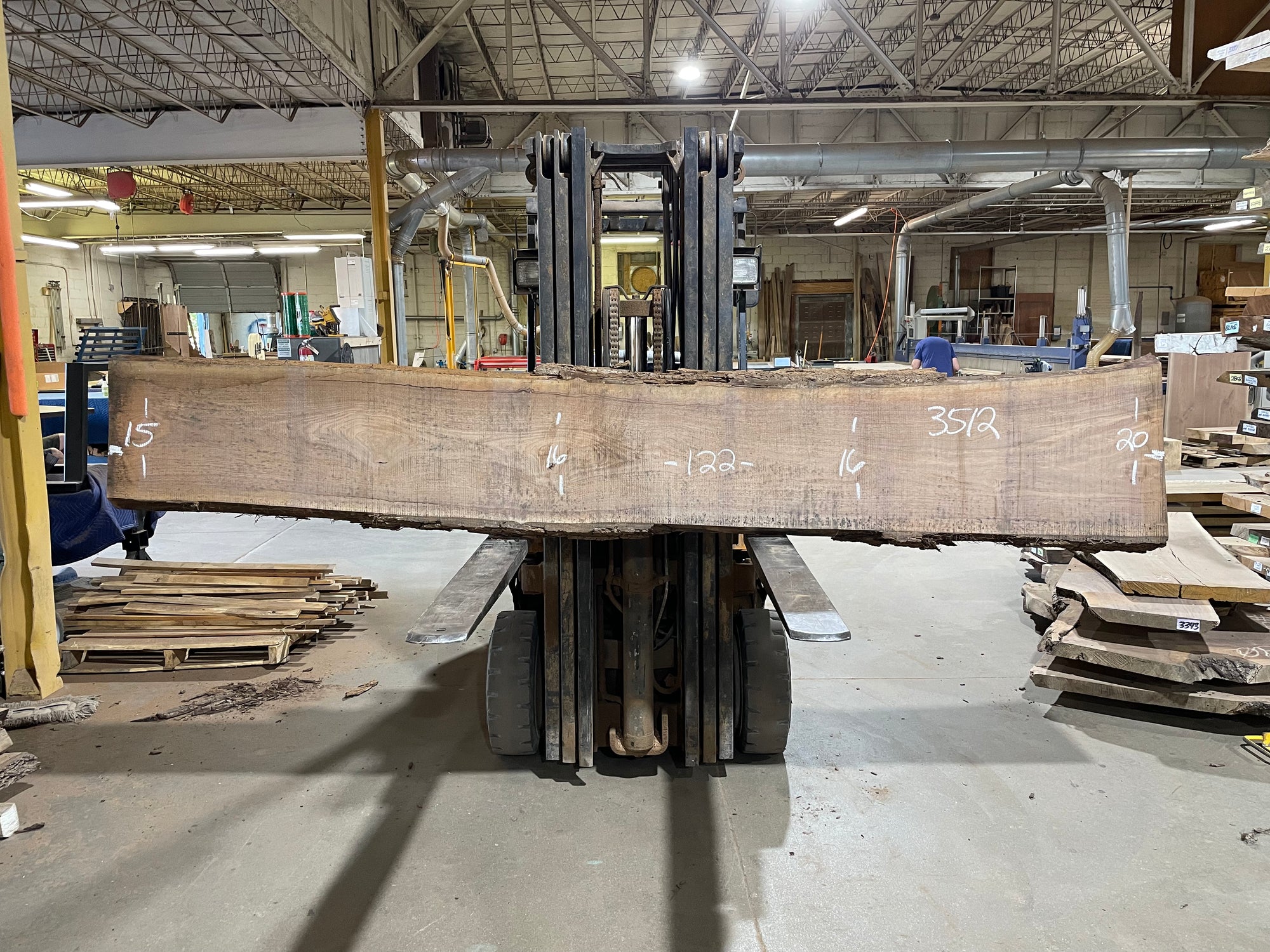 BLACK WALNUT (3512) 122” L x 15-20” W x 2.5” T